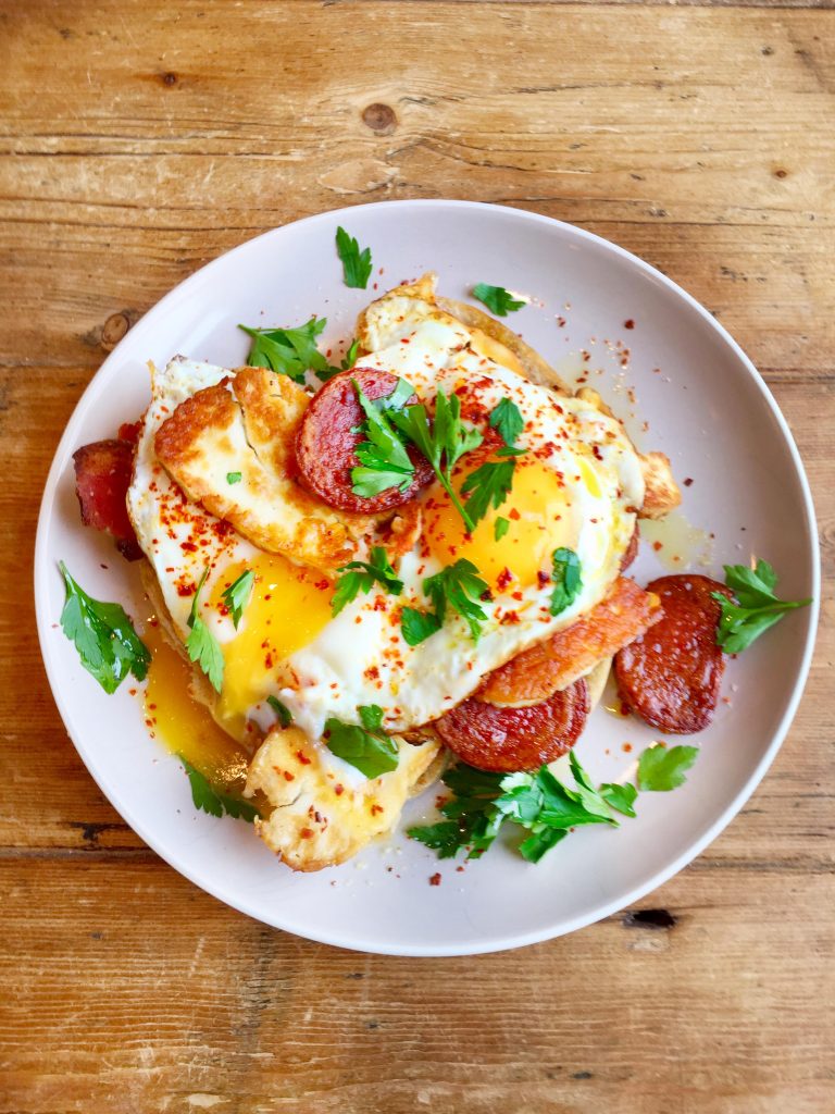 spicy-turkish-eggs spicy-turkish-eggs