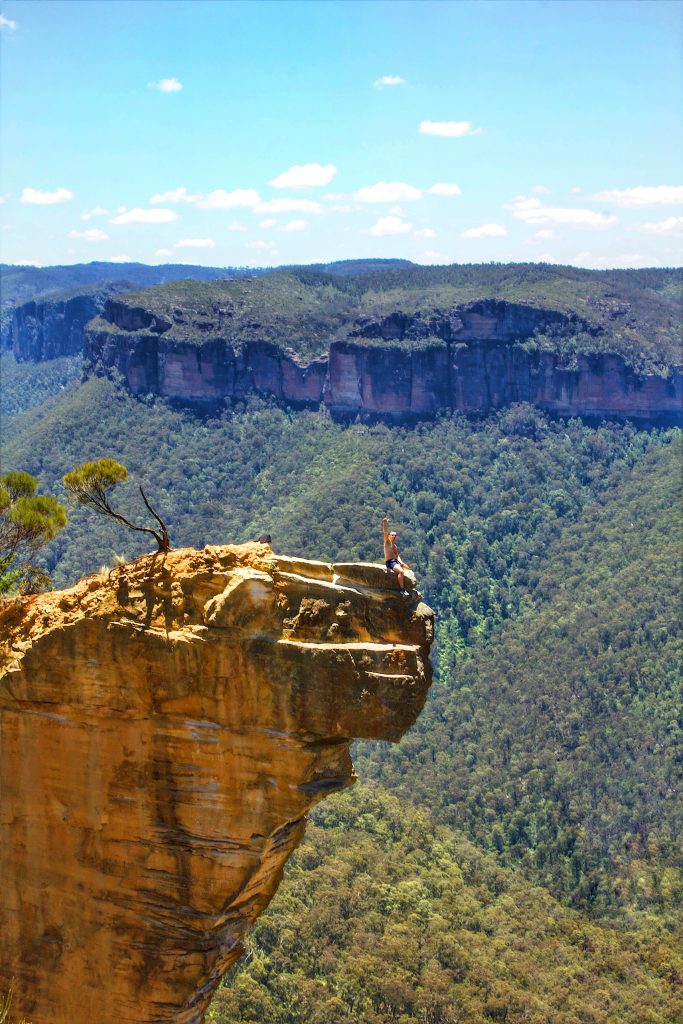 hanging-Rock-The-Blue Mountains Australia