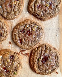 Dark Chocolate and Pistachio Cookies