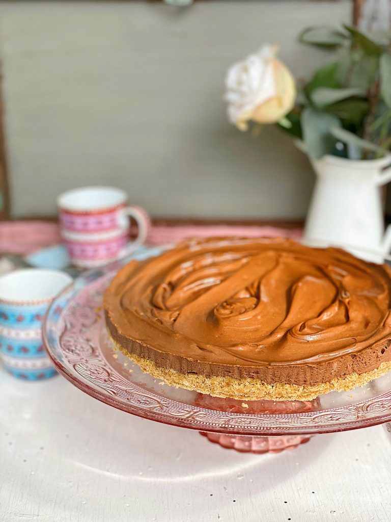 Five Ingredient Nutella Cheesecake