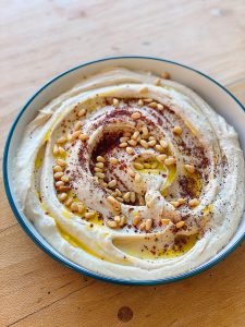 how to make hummus with a can of chickpeas