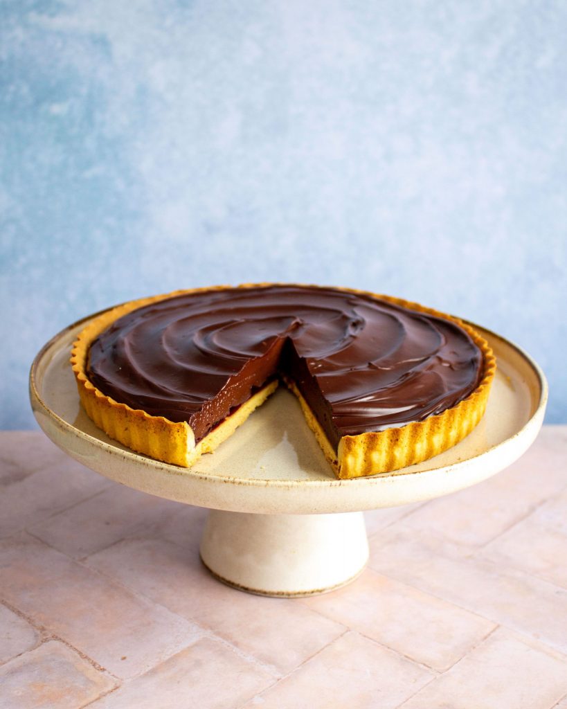 Dark Chocolate and Pomegranate Tart Dark Chocolate and Pomegranate Tart