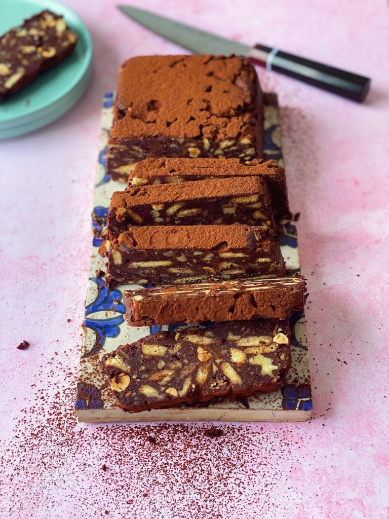 Dark Chocolate and Cherry Fridge Cake Dark Chocolate and Cherry Fridge Cake