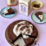 Flourless Chocolate Cake - 5 ingredient